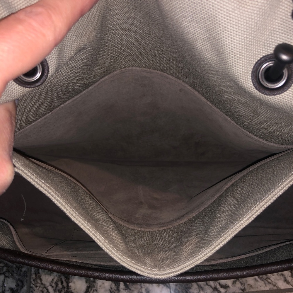 PRICE⬇️NWOT Bottega Veneta Safari Nappa Bag - Picture 11 of 14